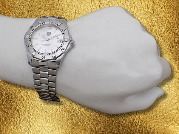 タグホイヤー プロフェッショナル 200m Ref.WK1112-1 SS シルバーダイヤル Wロック式ブレス装着 クオーツ TAG HEUER professional [代行おまかせコース]
