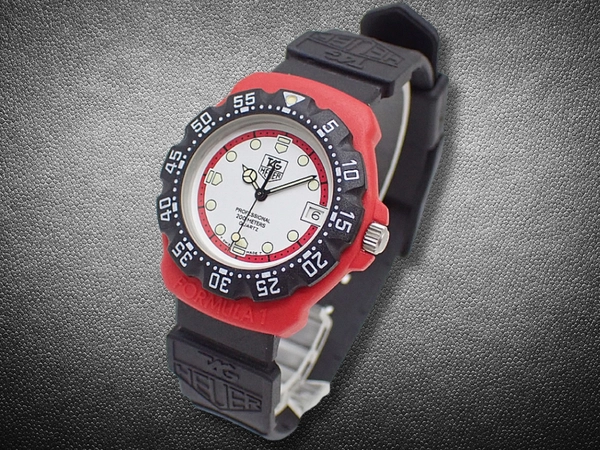 タグホイヤー プロフェッショナル 200M フォーミュラ1 Ref.385.513/1 SS/Fiber Glass ホワイトダイヤル ラバーストラップ装着 ボーイズサイズ クオーツ BOX・取説付属 保管品 TAG HEUER PROFESSIONAL FORMULA1 [代行おまかせコース]