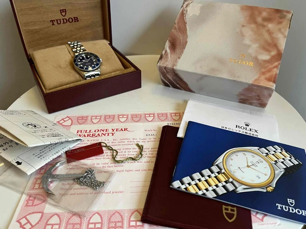 チュードル TUDOR サブマリーナ 青サブ Ref.75190 ボーイズ ギャランティー等付属品完備 チューダー