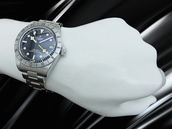 チューダー ブラックベイ プロ Ref.79470 SS ブラック スチール製リベットブレスレット装着 オートマチック BOX・ギャラ等付属 TUDOR Black Bay Pro [代行おまかせコース]