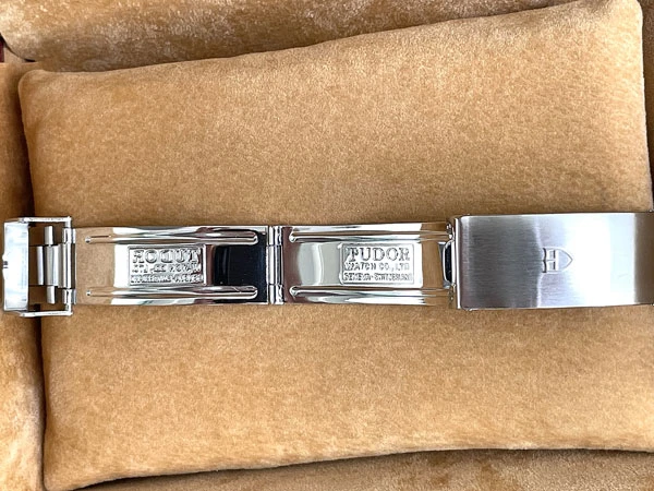 チュードル TUDOR ミニサブ Ref.73090 Cal.2671 ロレックス竜頭/ケース マットブラック文字盤 ギャラ 日本ロレックス発行国際サービス保証書等付属 新品仕上げ済 フルメンテナンス・ワンオーナー品