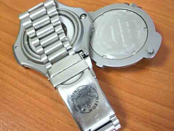 ハンティング・ワールド HUNTING・WORLD スポータバウト コンパス クォーツ |  アンティーウオッチマンはROLEX（ロレックス）・OMEGA（オメガ）・TUDOR（チュードル）などアンティーク腕時計の委託通販専門店—時計 の委託・アンティーウオッチマン