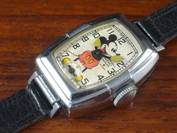 インガソル INGERSOLL ディズニー ミッキーマウス腕時計 トノー型 レア