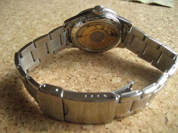9,225円レ・ジュネヴェ　腕時計
