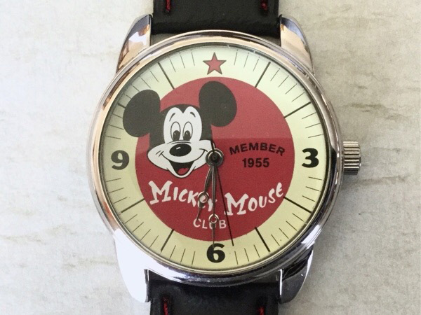 7,500円ディズニー　ミッキーマウスクラブ腕時計