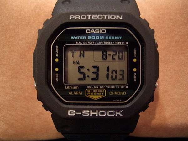 カシオ G-SHOCK DW-5200C-1 | 時計の委託通販【アンティーウオッチマン】