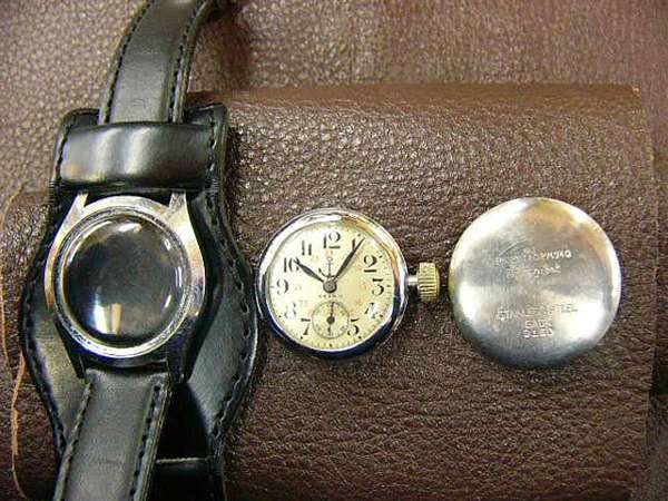 セイコー 精工舎 逸品 第二次大戦時 海軍腕時計(二重ケース)オリジナル