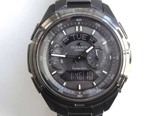 カシオ　オシアナス　ブラックチタン腕時計(アナログ)