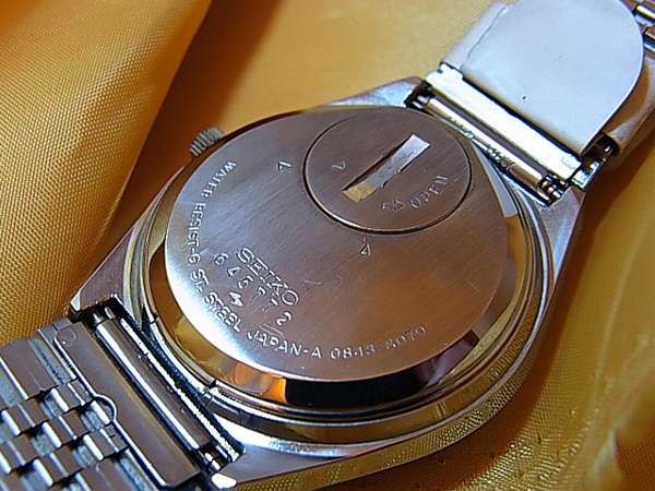 豪華 SEIKO 0843QZ オールドクォーツ 1976年製 希少品 稼働中 腕時計