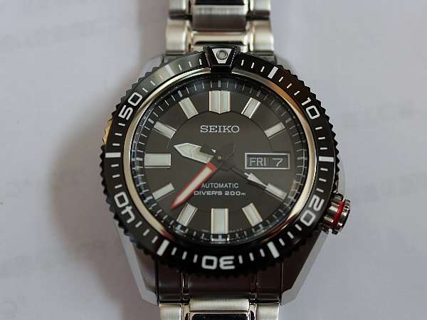 セイコー 逆輸入モデル SKZ325K1 保証書付属 通称「赤角」 | アンティーウオッチマンはROLEX（ロレックス）・OMEGA（オメガ）・TUDOR（チュードル）などアンティーク腕時計の委託通販専門店—時計の委託・アンティーウオッチマン