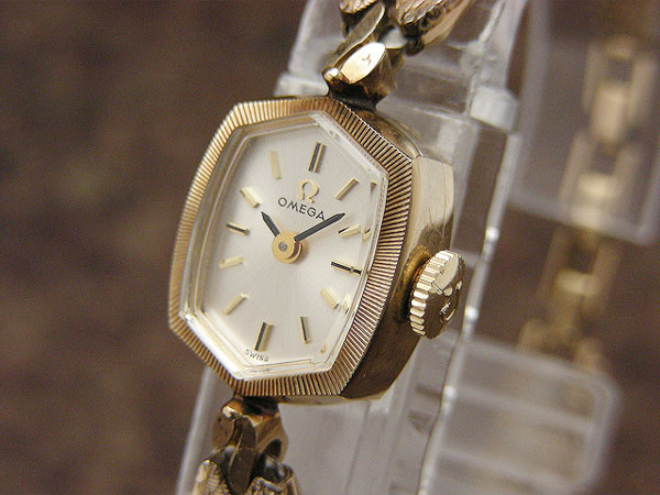 オメガ 南京 14KYG 可愛らしいレディースモデル 手巻き ヴィンテージボックス保証書付 アンティーウオッチマンはROLEX（ロレックス）・ OMEGA（オメガ）・TUDOR（チュードル）などアンティーク腕時計の委託通販専門店—時計の委託・アンティーウオッチマン