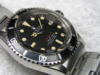 ロレックス 赤サブマリーナ 1970年製 Ref.1680 フルオリジナル OH上がりたて 極上美品 | アンティーウオッチマンはROLEX（ロレックス ）・OMEGA（オメガ）・TUDOR（チュードル）などアンティーク腕時計の委託通販専門店—時計の委託・アンティーウオッチマン