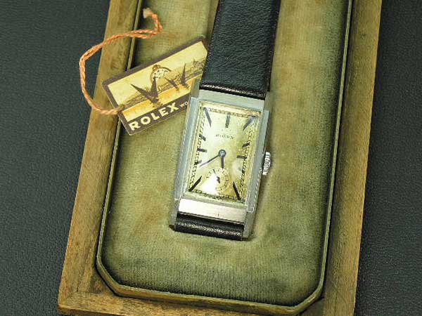 ロレックス ROLEX 手巻き スクエアムーヴ スモセコ ビンテージ 激レア | アンティーウオッチマンはROLEX（ロレックス ）・OMEGA（オメガ）・TUDOR（チュードル）などアンティーク腕時計の委託通販専門店—時計の委託・アンティーウオッチマン