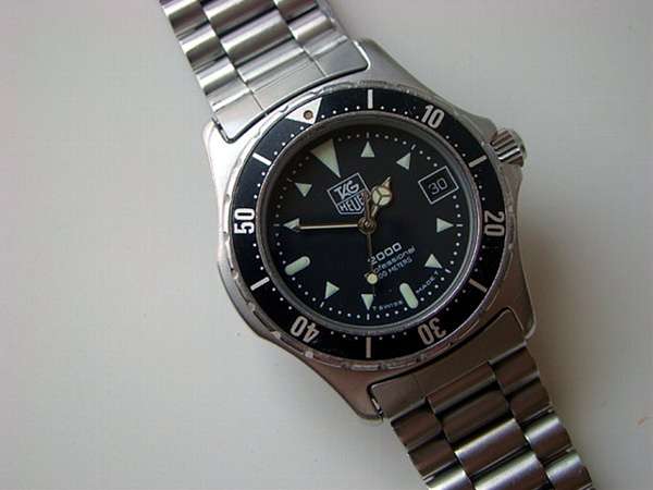TAG HEUER 2000プロフェッショナル